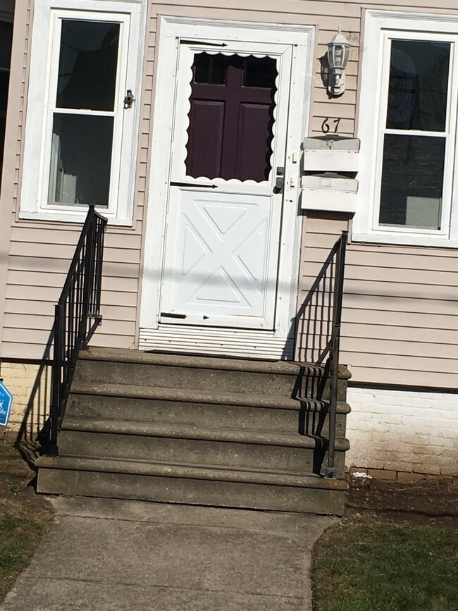 67 Nichols St, Unit First floor