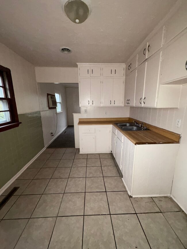 4105 Natchez Ave in Dayton, OH - Foto de edificio - Building Photo