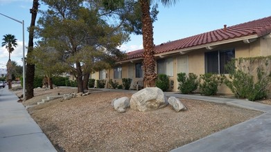 27700 Avenida Terrazo in Cathedral City, CA - Foto de edificio - Building Photo