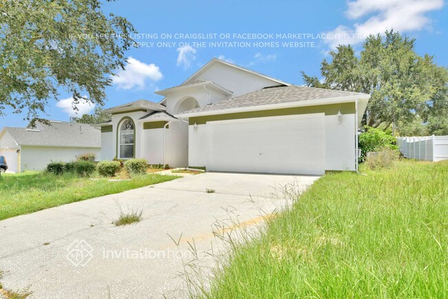 property at 1592 Silhouette Dr