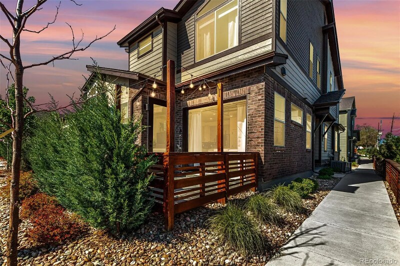 6396 Nelson Ct in Arvada, CO - Building Photo