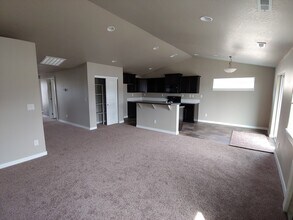 13306 N Leavenworth Loop in Hayden, ID - Building Photo - Building Photo