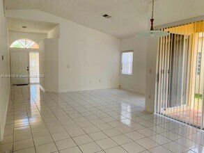 2978 NW 99th Ct in Doral, FL - Building Photo - Building Photo