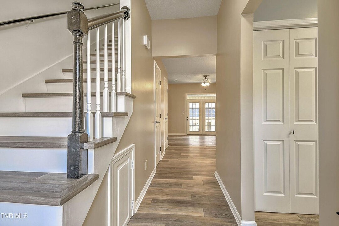 1201 E 8th Ave in Johnson City, TN - Building Photo