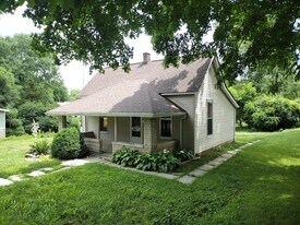 705 W 13th St in Bloomington, IN - Building Photo