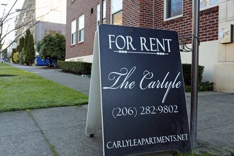 The Carlyle Apartments in Seattle, WA - Foto de edificio - Building Photo