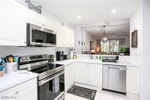 8365 Whisper Trace Way in Naples, FL - Building Photo