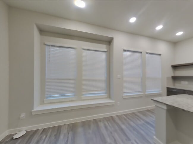 property at 9835 Willow Creek Commerce Dr