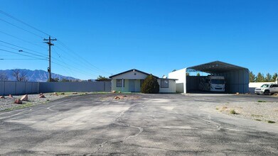 1130 E Gamebird Rd in Pahrump, NV - Building Photo - Building Photo