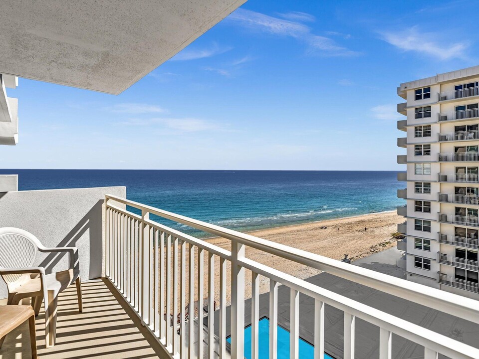 4505 S Ocean Blvd in Highland Beach, FL - Building Photo