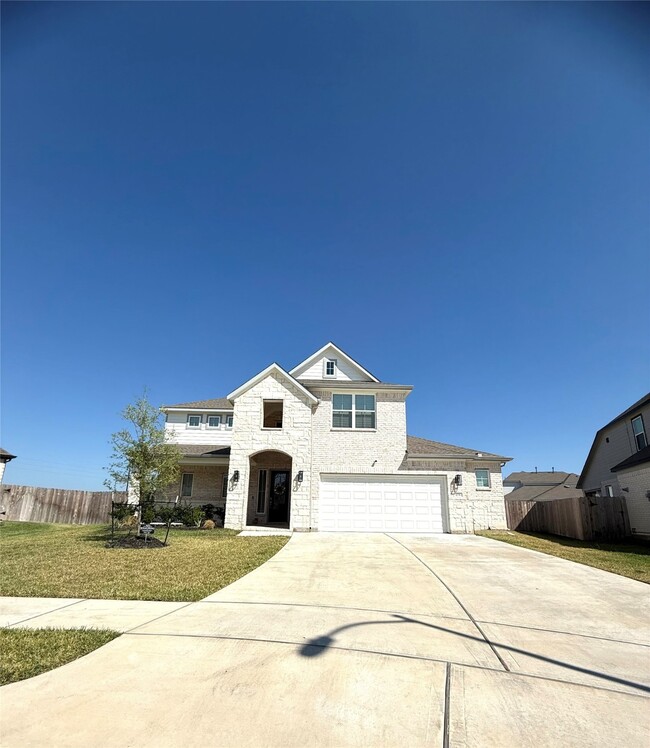 408 Hampton Edge Ln