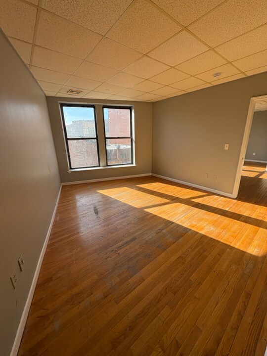 16 Franklin St in Norwich, CT - Building Photo