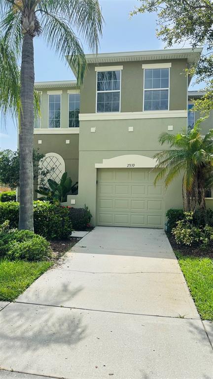 property at 2939 Willowleaf Ln