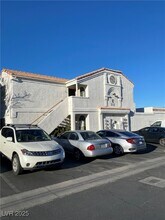 1800 S Edmond St in Las Vegas, NV - Building Photo - Building Photo