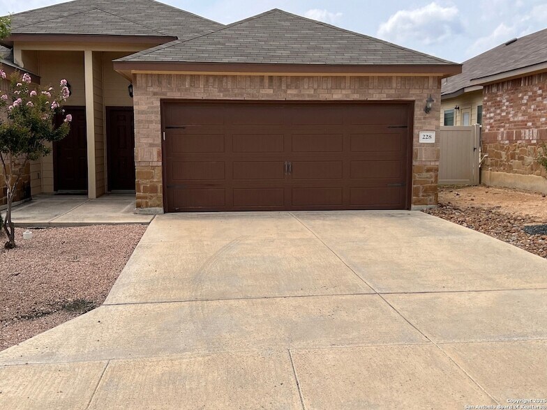 228 Ragsdale Way, Unit 579-4 in New Braunfels, TX - Foto de edificio