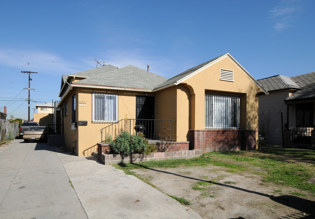 623-625 W 76th St in Los Angeles, CA - Building Photo