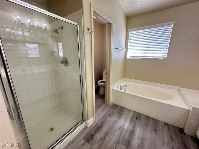1201 Bainberry Ridge Ln in Las Vegas, NV - Foto de edificio - Building Photo