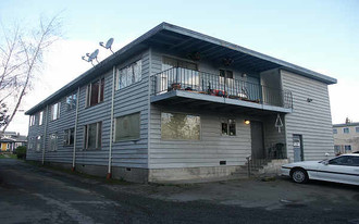 8830-8832 9th Ave SW Apartamentos