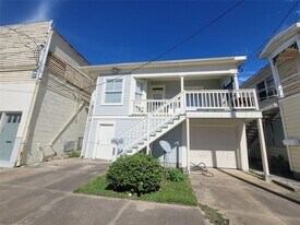 610 16th St in Galveston, TX - Building Photo