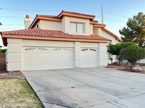 5545 W Wethersfield Dr in Glendale, AZ - Building Photo - Building Photo
