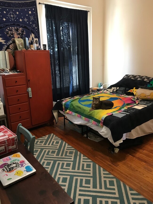 property at 1123 Grove Ave