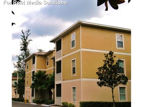 Kain Palms Apartments in Tampa, FL - Building Photo - Building Photo