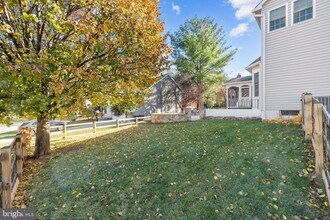 46564 Hampshire Station Dr in Sterling, VA - Building Photo - Building Photo