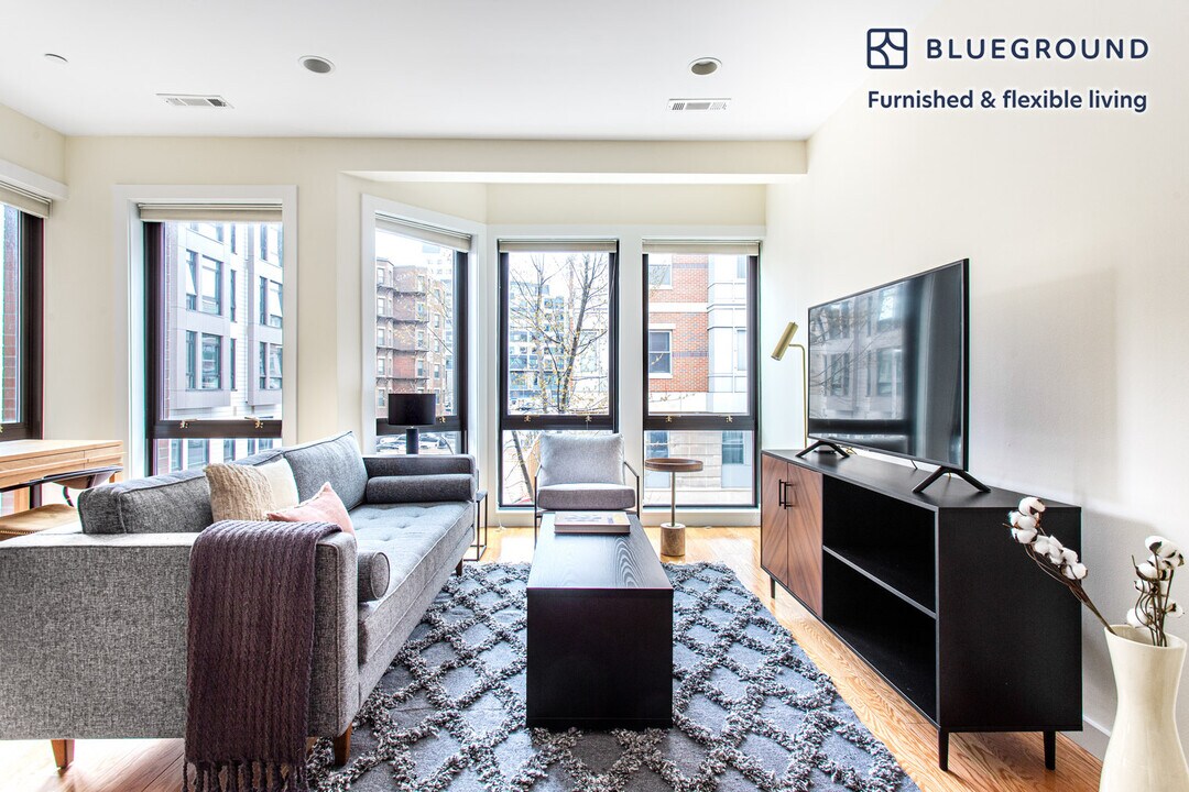 9 Miner St, Unit FL2-ID374 in Boston, MA - Building Photo
