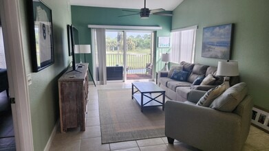 4220 Gator Trace Ave in Fort Pierce, FL - Building Photo - Building Photo