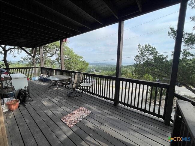 261 Hidden Dr in Canyon Lake, TX - Building Photo - Building Photo