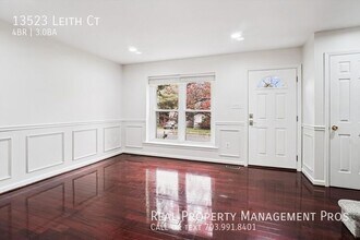 13523 Leith Ct in Chantilly, VA - Building Photo - Building Photo