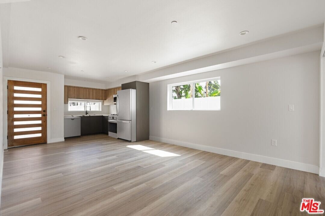 716 W 41st Pl in Los Angeles, CA - Building Photo