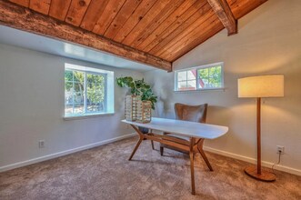 1165 Bella Vista Ct in Seaside, CA - Building Photo - Building Photo