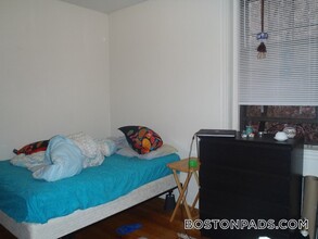 56 Queensberry St in Boston, MA - Building Photo - Building Photo