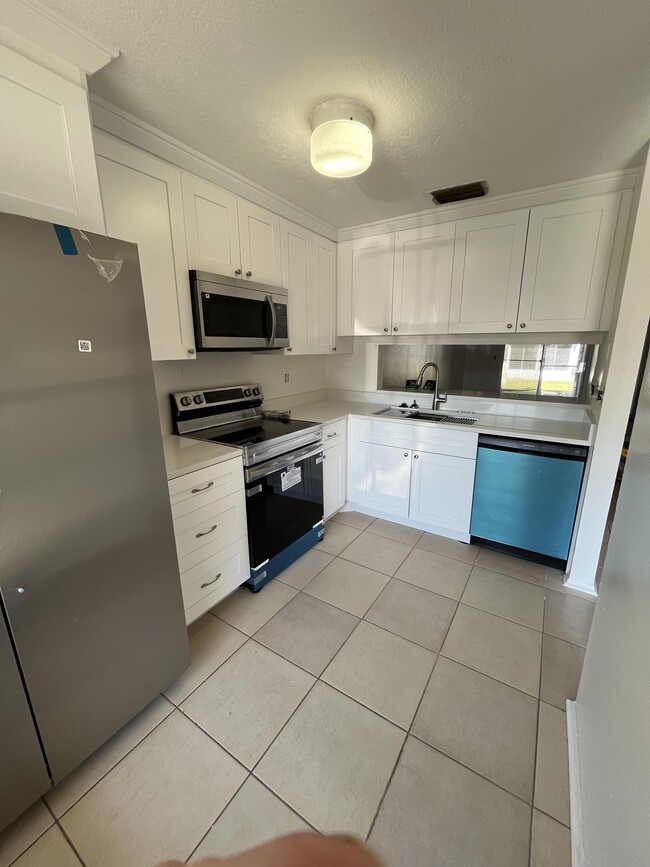 property at 2846 Bradley Ct