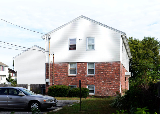 295 Admiral St in Providence, RI - Foto de edificio - Building Photo