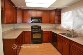 3758 Rock Island Dr in Sacramento, CA - Building Photo - Building Photo