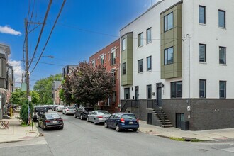 1834 Poplar St in Philadelphia, PA - Building Photo - Building Photo
