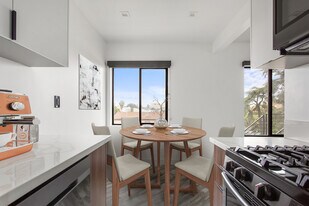 230 S. Carondelet St. in Los Angeles, CA - Building Photo