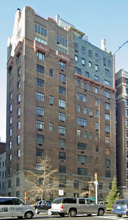 820 Park Ave in New York, NY - Building Photo