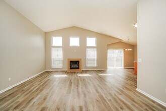 8671 Maisch St in Blacklick, OH - Building Photo - Building Photo
