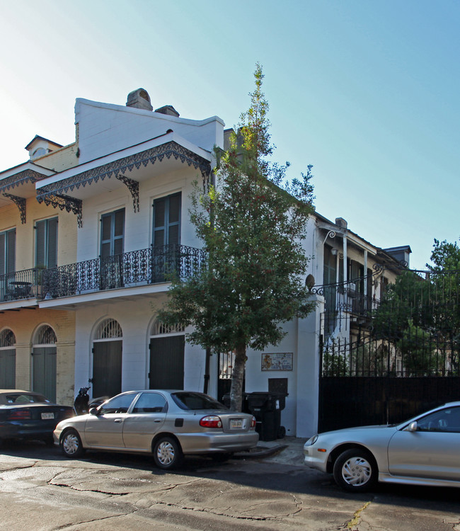 724 Governor Nicholls St in New Orleans, LA - Building Photo - Building Photo