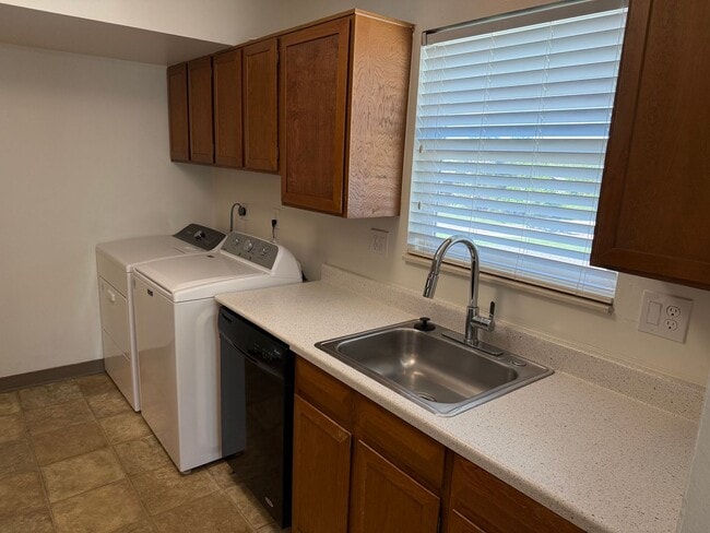 7354 S Xenia Cir in Centennial, CO - Building Photo - Building Photo