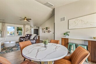 103 N Voyage Ave in Caldwell, ID - Building Photo - Building Photo