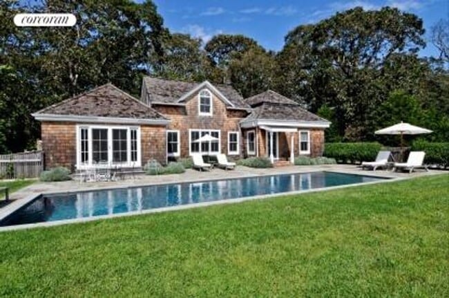 property at 5 Hayseed Way