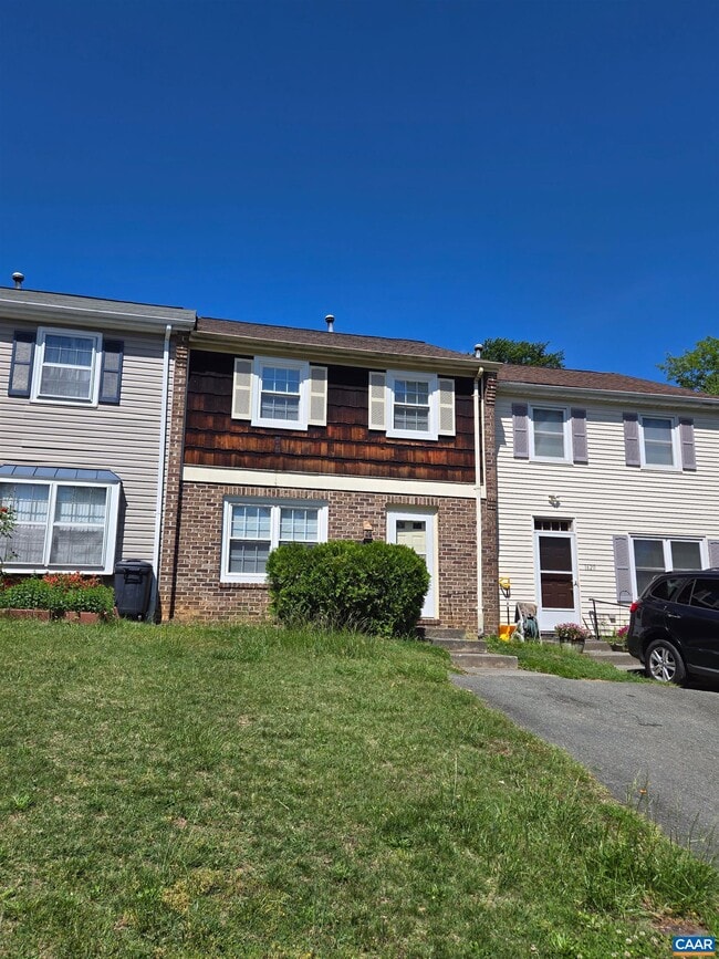 1618 Townwood Ct in Charlottesville, VA - Building Photo - Building Photo