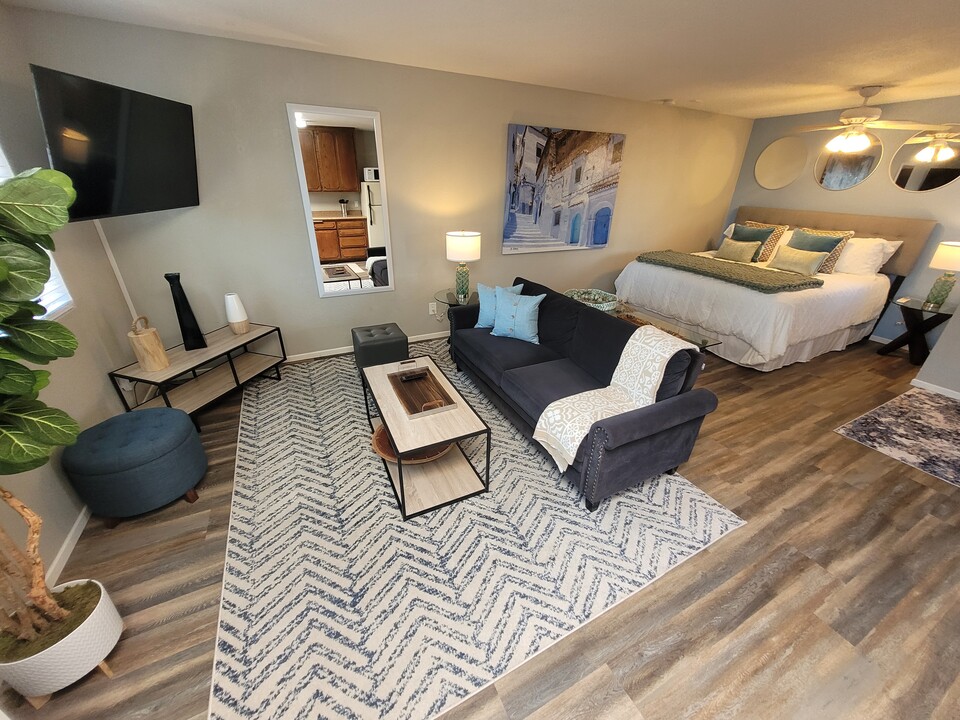 3765 Pio Pico St, Unit Wooded Area Guest House in San Diego, CA - Foto de edificio