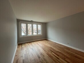 449 W 37th St in Chicago, IL - Building Photo - Building Photo