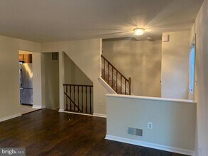 1658 Colonial Way in Frederick, MD - Building Photo - Building Photo