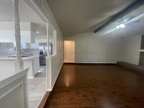 6413 Alta Vista Dr in Watauga, TX - Building Photo - Building Photo